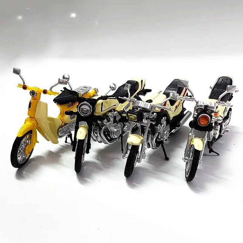 Model Kit Motor Nuclear - Набор из 4-х 4D-моделей мотоциклов 1/24: